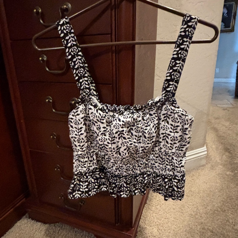 LOFT Black and White Leaf-Print Smocked Crop Top